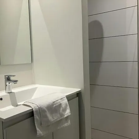 아파트 And Spacious For 4